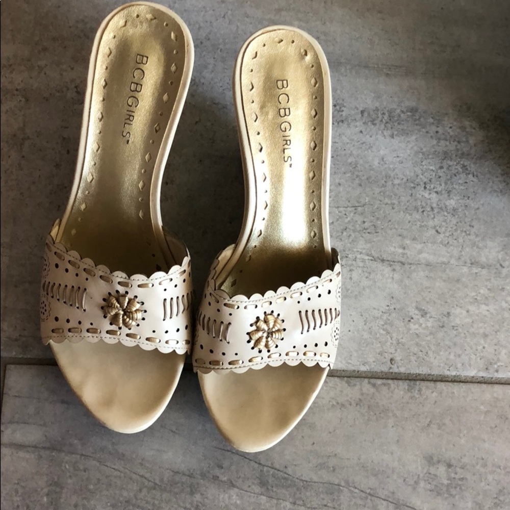 Cream and gold BCBG wedges